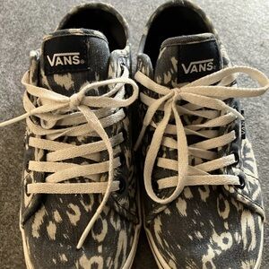 Vans Women’s Size 5.5 denim blue white design VN-0UDODG7 Off The Wall